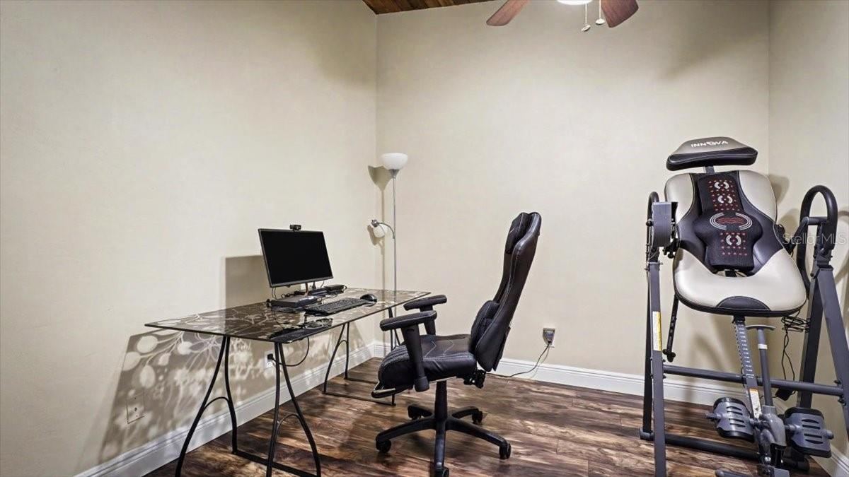 Photo 18 of 20: 3rd Bedroom/Office/Gyn
