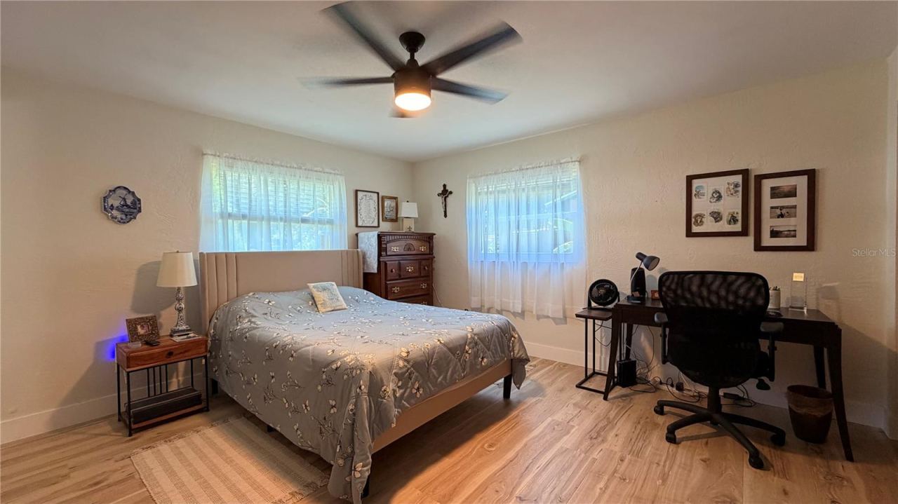 Photo 15 of 20