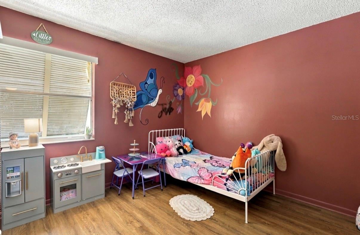 Photo 19 of 20