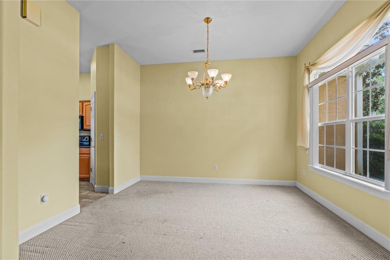 Photo 18 of 20