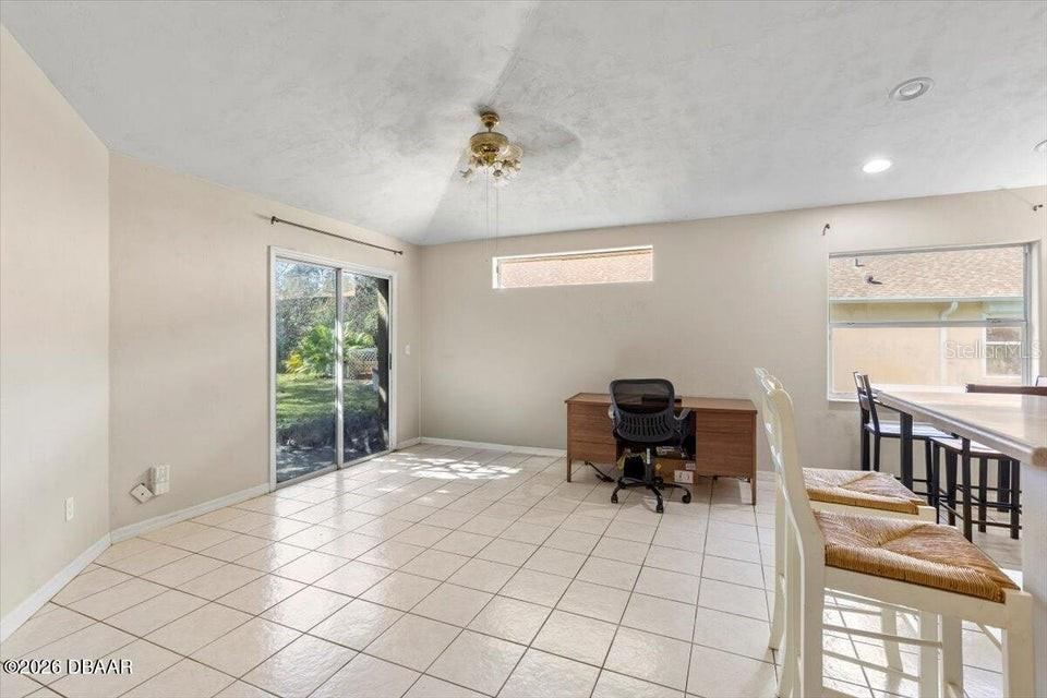 Photo 10 of 20