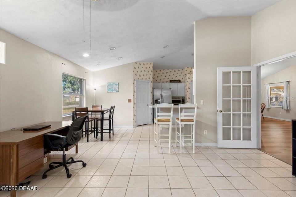 Photo 9 of 20