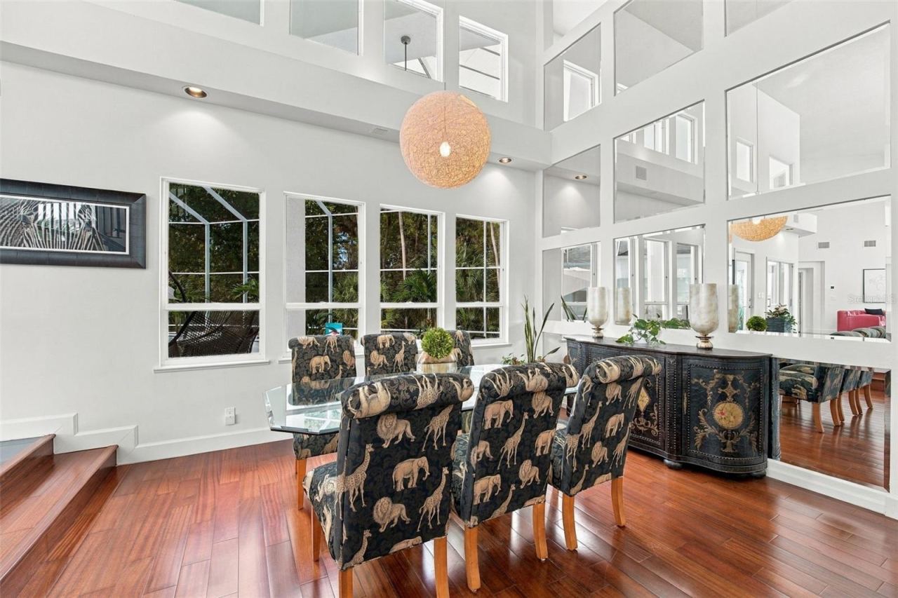 Photo 9 of 20: DINING AREA