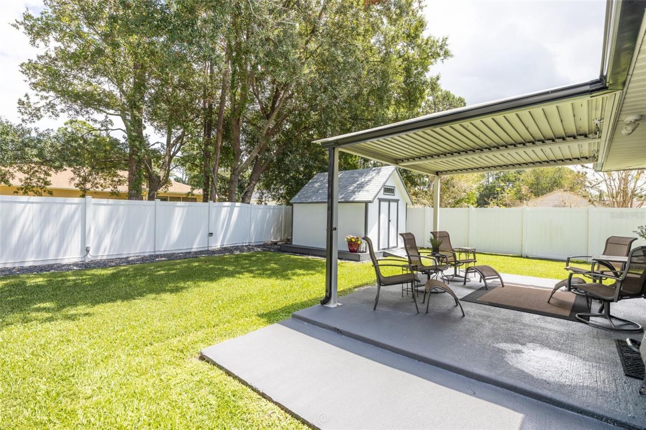 Photo 18 of 20: Covered Seating Area Outside