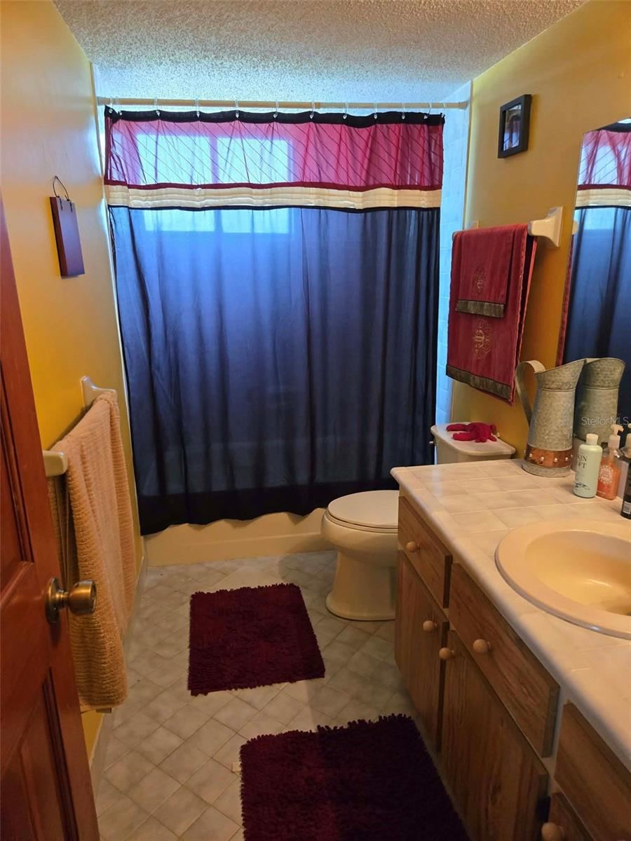 Photo 17 of 20