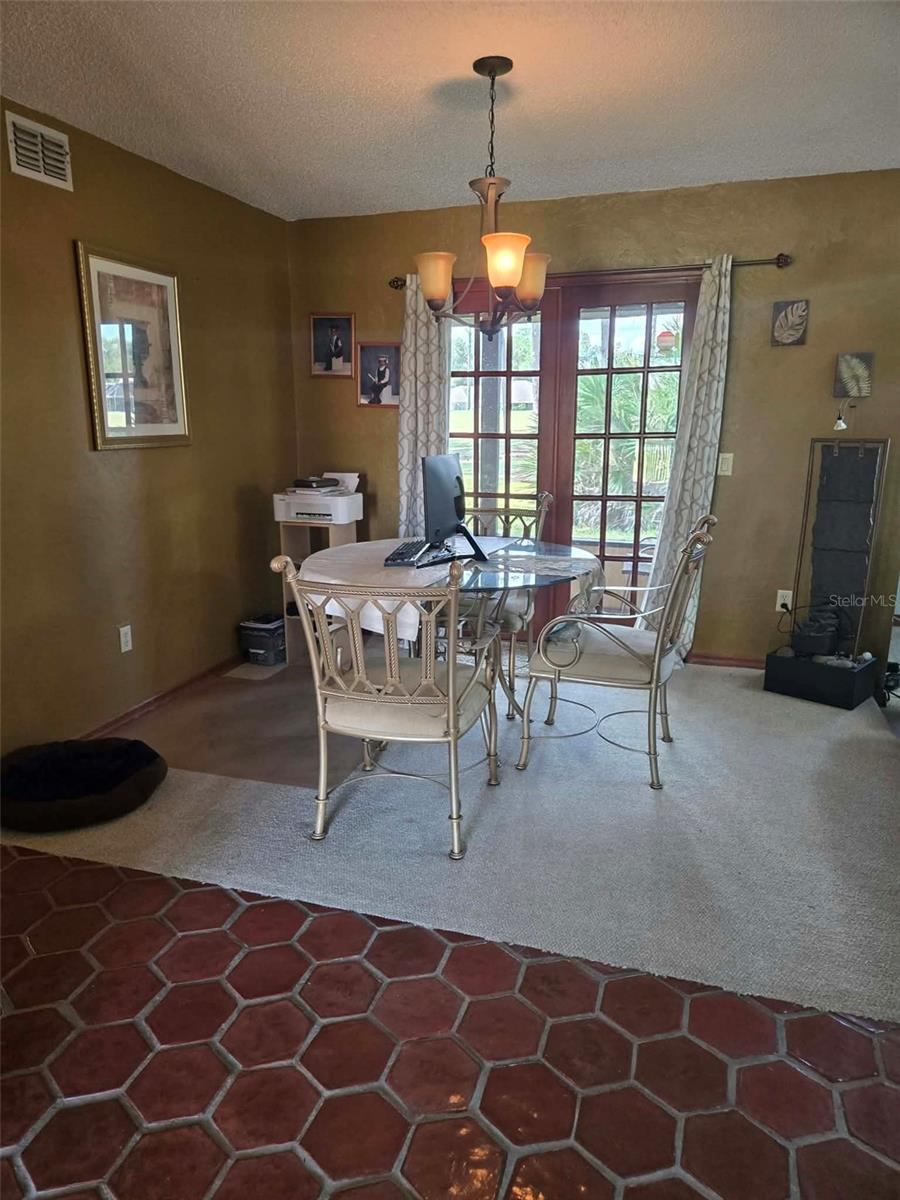 Photo 11 of 20