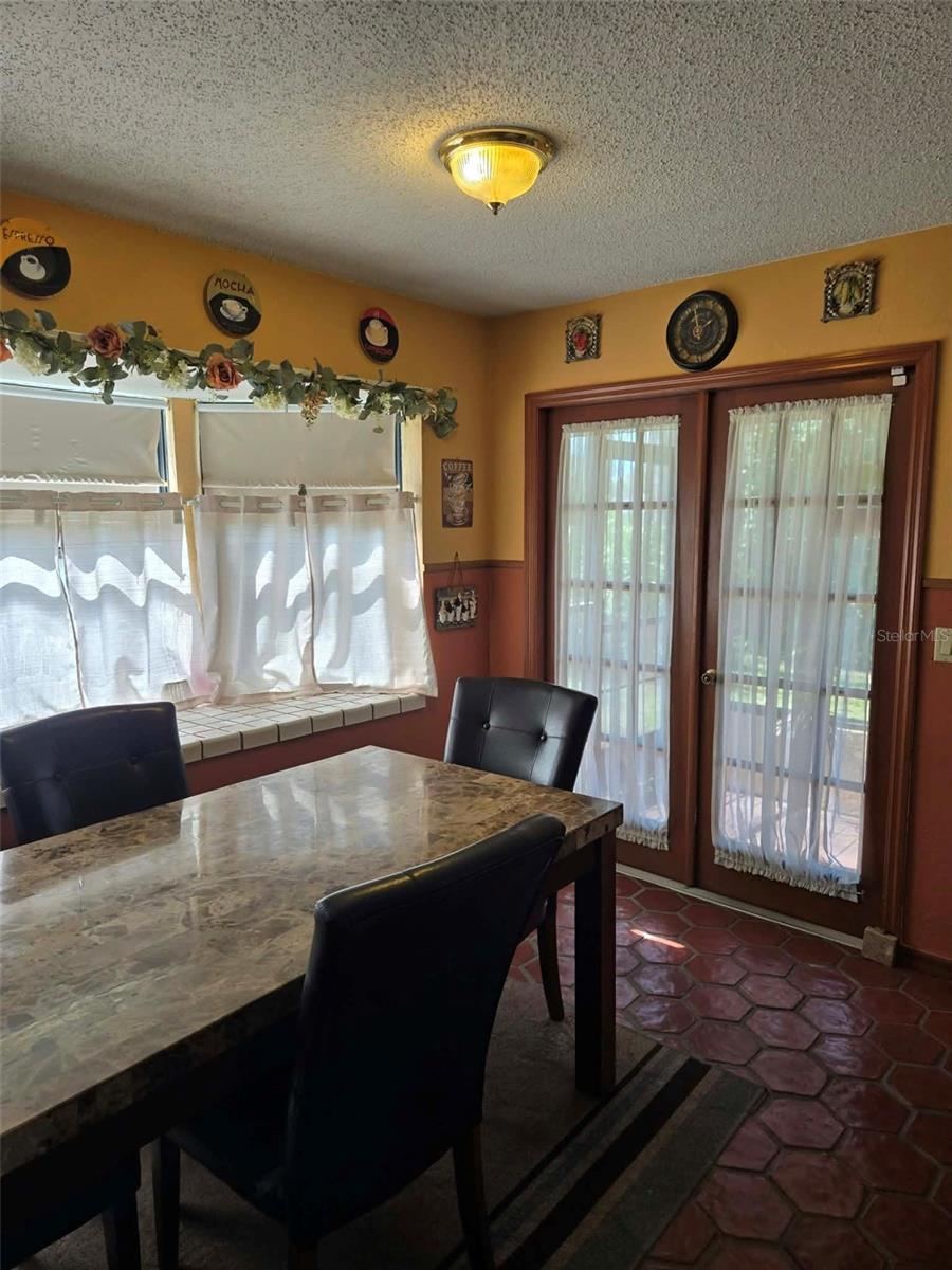 Photo 12 of 20