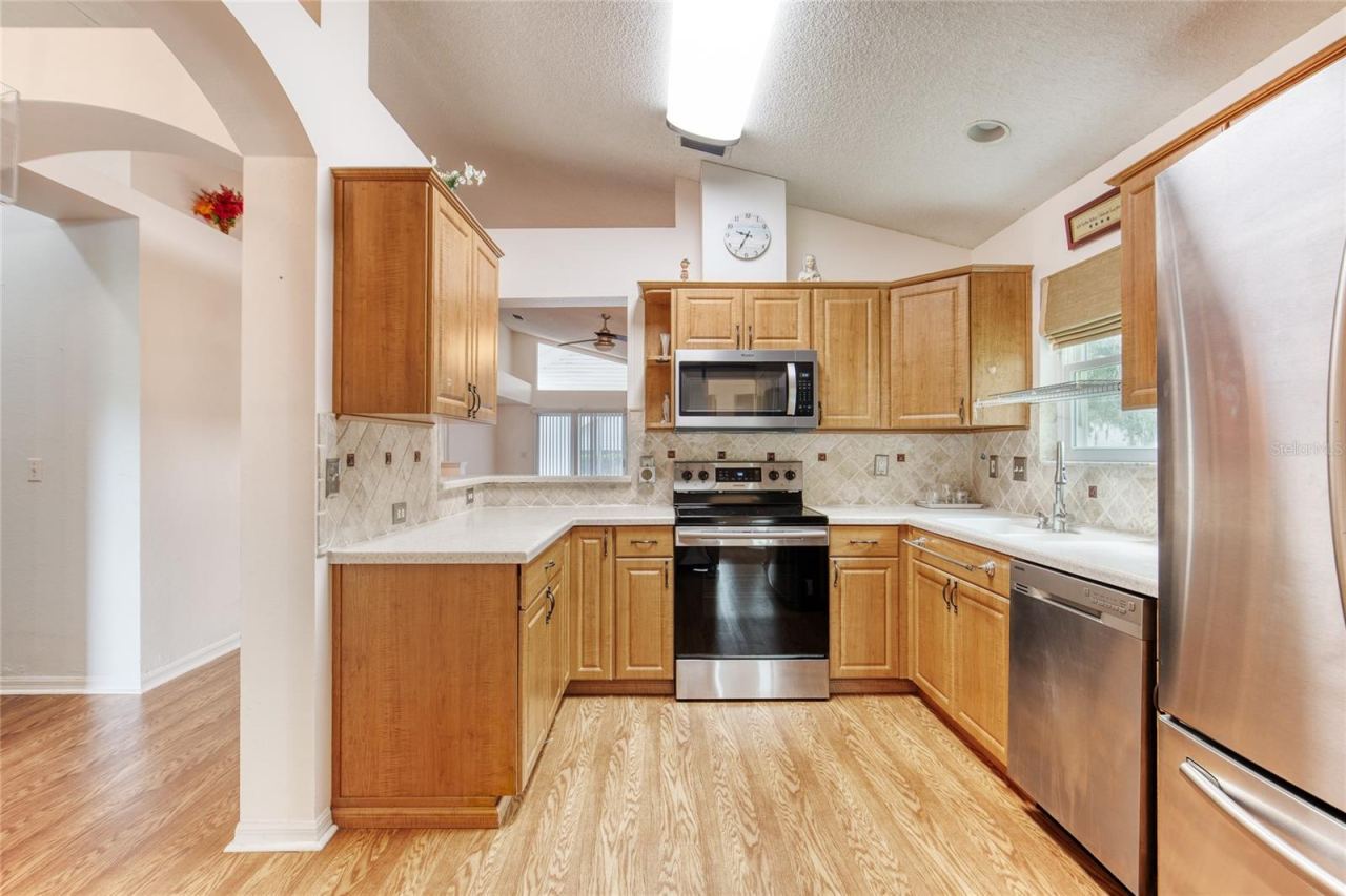 Photo 7 of 20: Kitchen