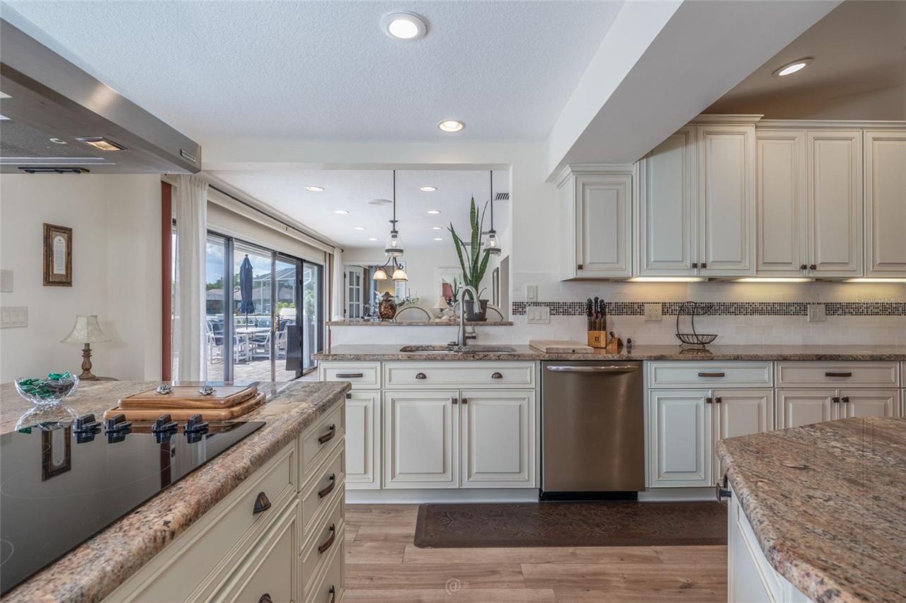 Photo 5 of 20: Updated kitchen