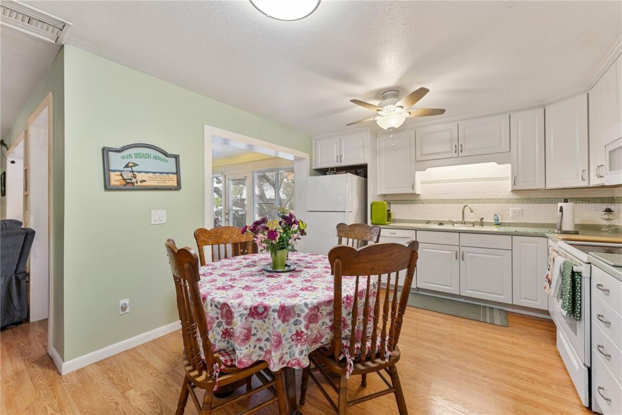 Photo 10 of 20