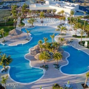 Photo 3 of 20: Community Pool