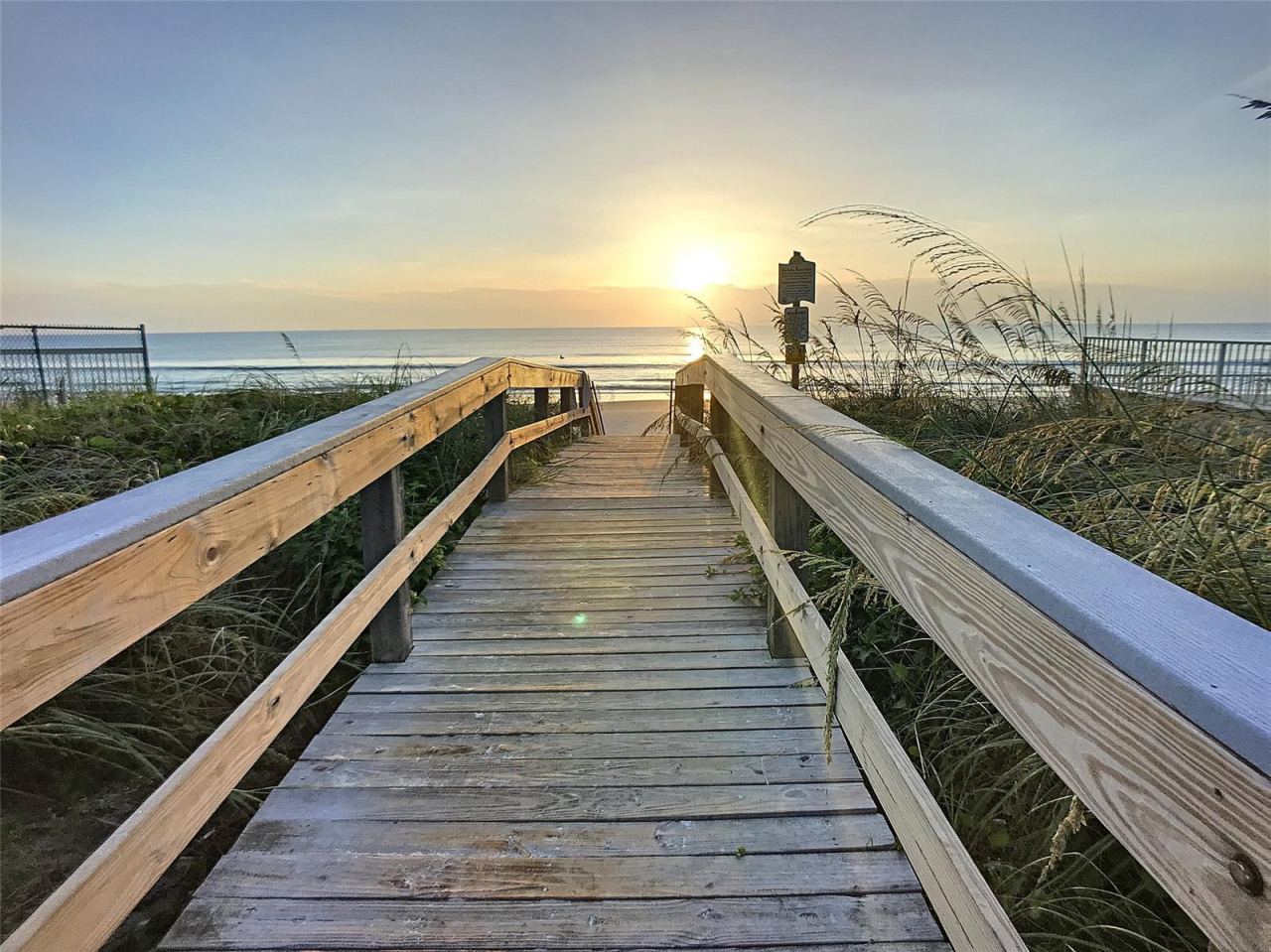 Photo 2 of 20: Steps to Walkway & Ocean from Mathews St.
