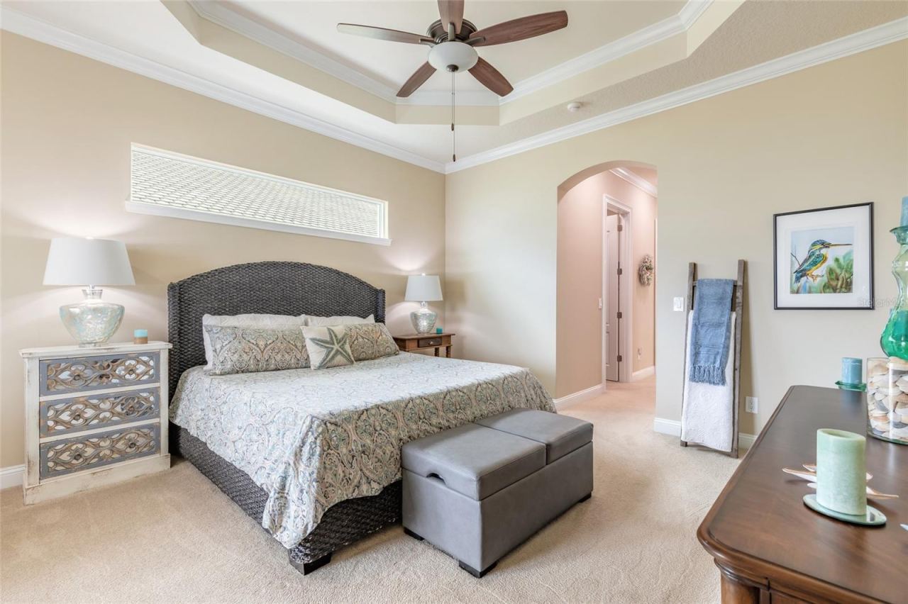 Photo 18 of 20: Tray ceiling