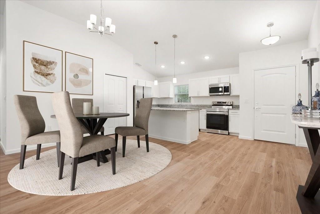 Photo 5 of 14: Kitchen / Dining