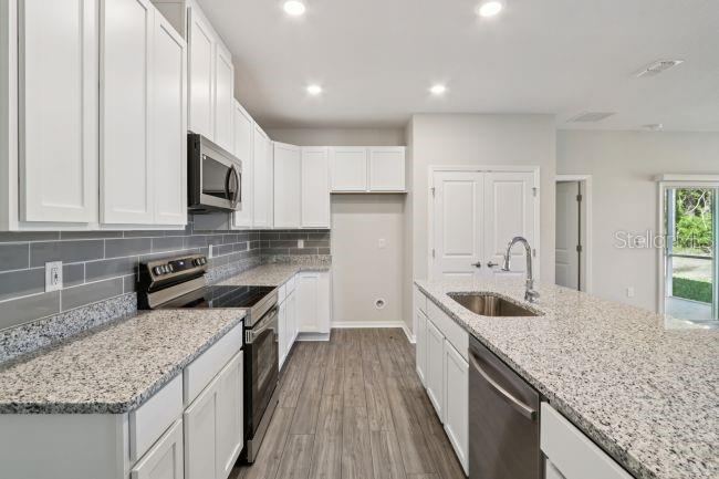 Photo 13 of 20: Model home - actual features may vary.