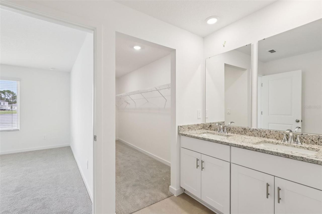 Photo 13 of 20: Photos are not of the actual home, but are photos of the builder home with same floorplan