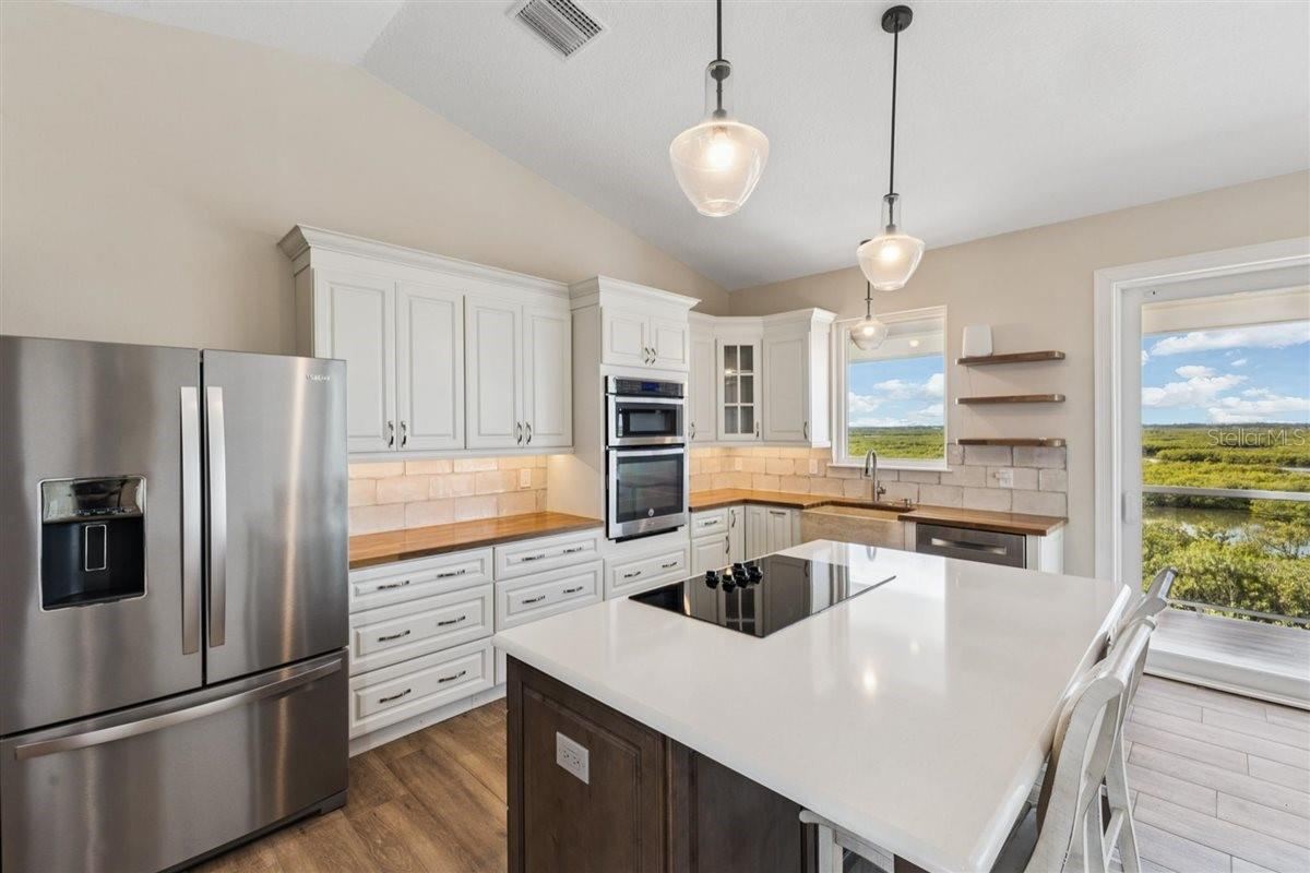 Photo 10 of 20: Kitchen Primary