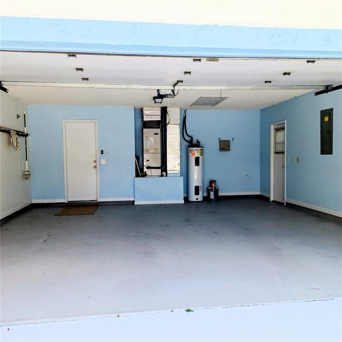 Photo 19 of 20: 461 Square foot garage with sealed floor.