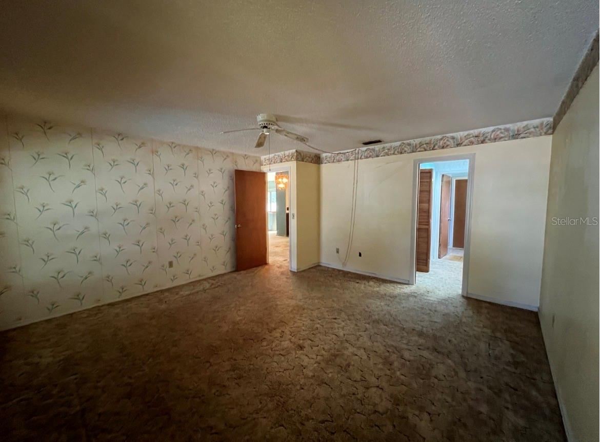 Photo 10 of 20: Primary Bedroom 15x15