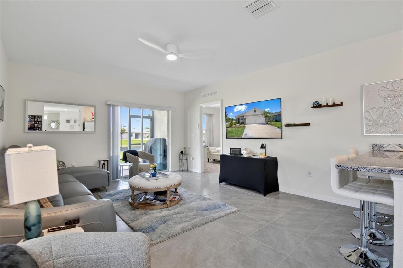 Photo 20 of 20: Family Room