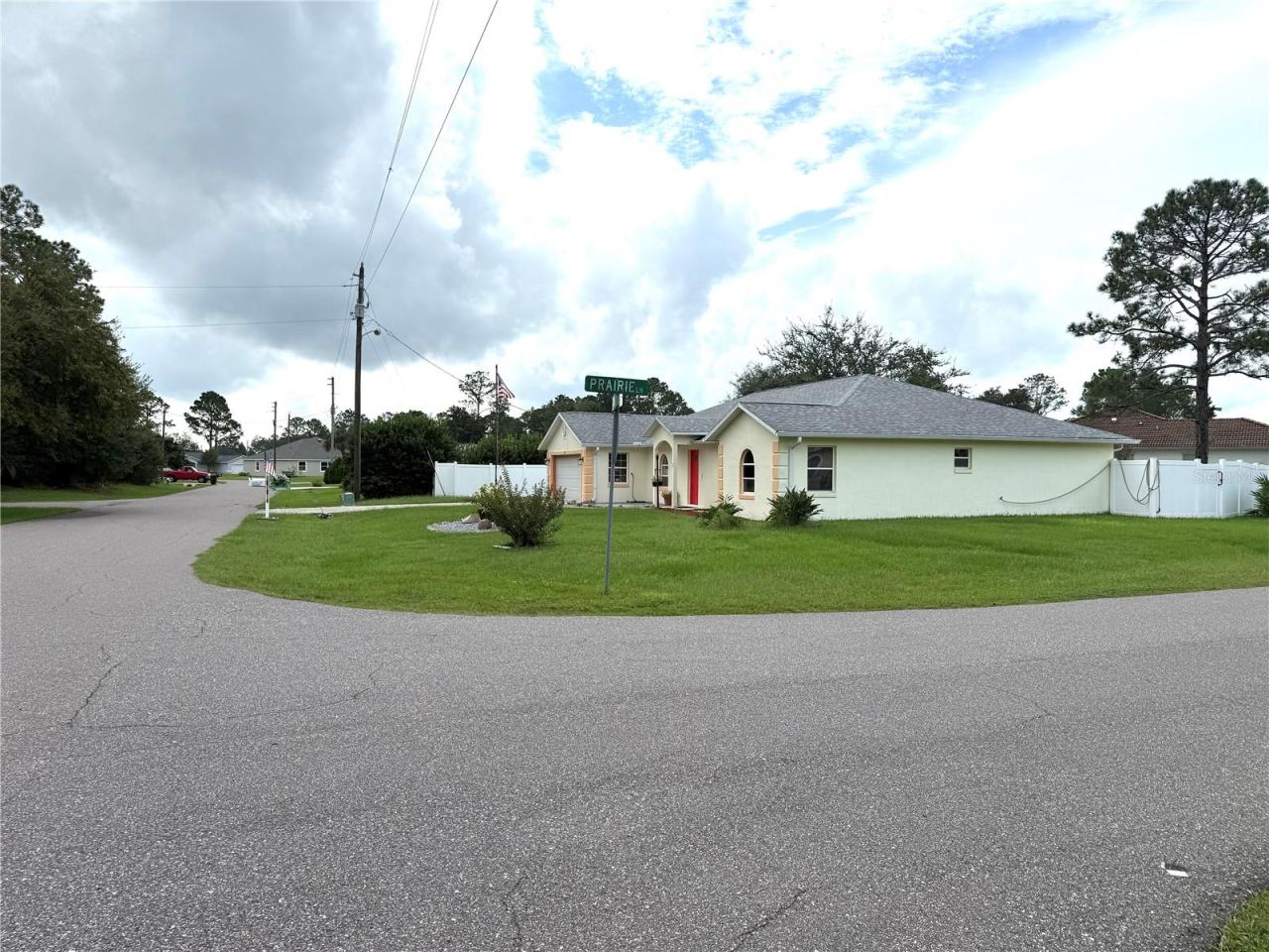Photo 3 of 7: Street view