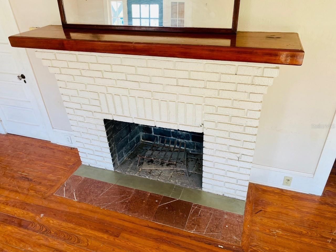 Photo 18 of 20