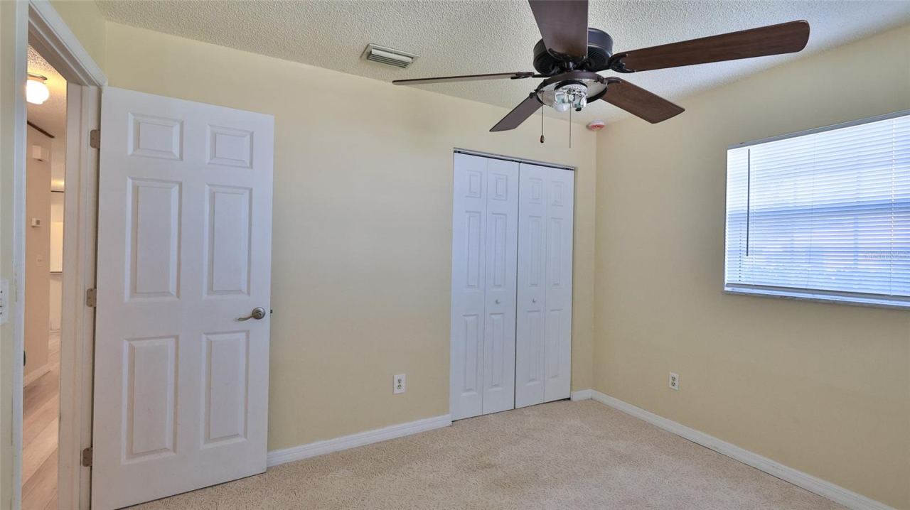 Photo 18 of 20