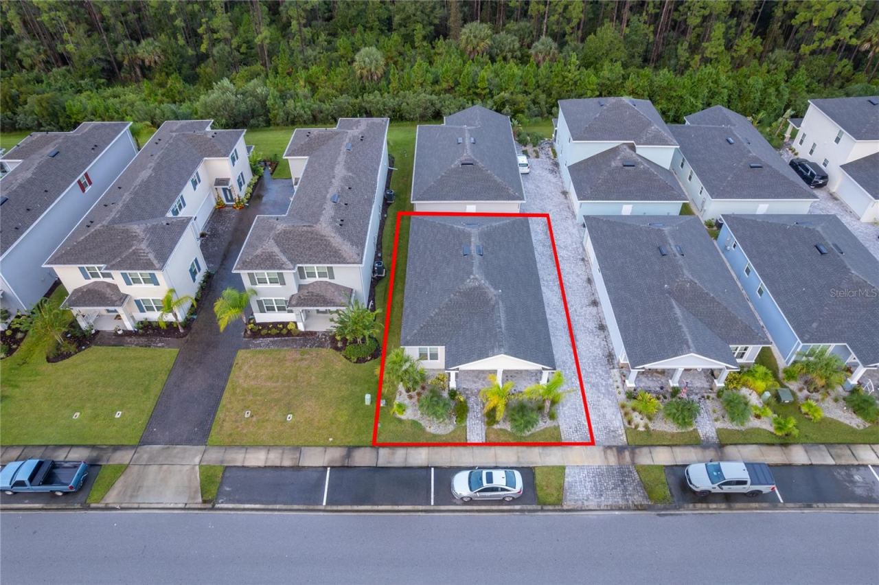 Photo 5 of 20: Aerial View of the property lines