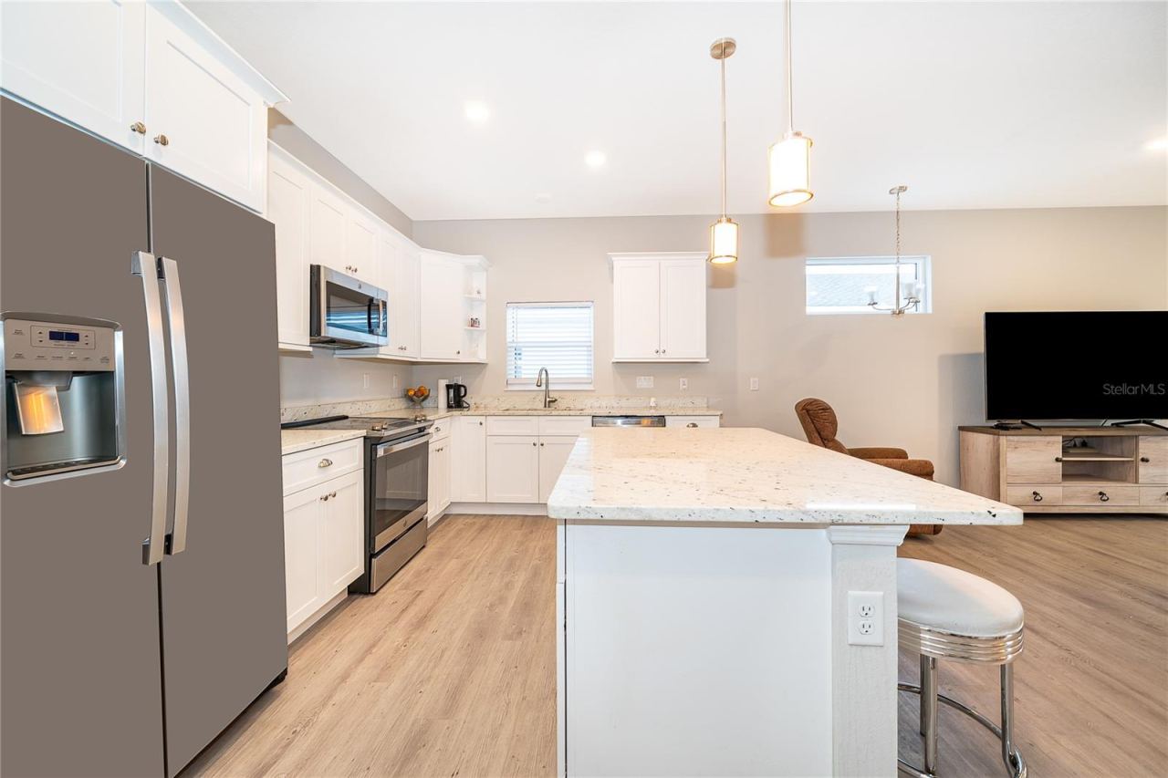 Photo 12 of 20: Quartz Counter Tops, Stainless Appliances