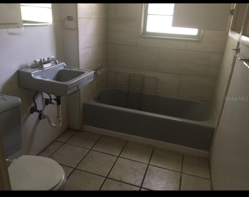 Photo 7 of 20
