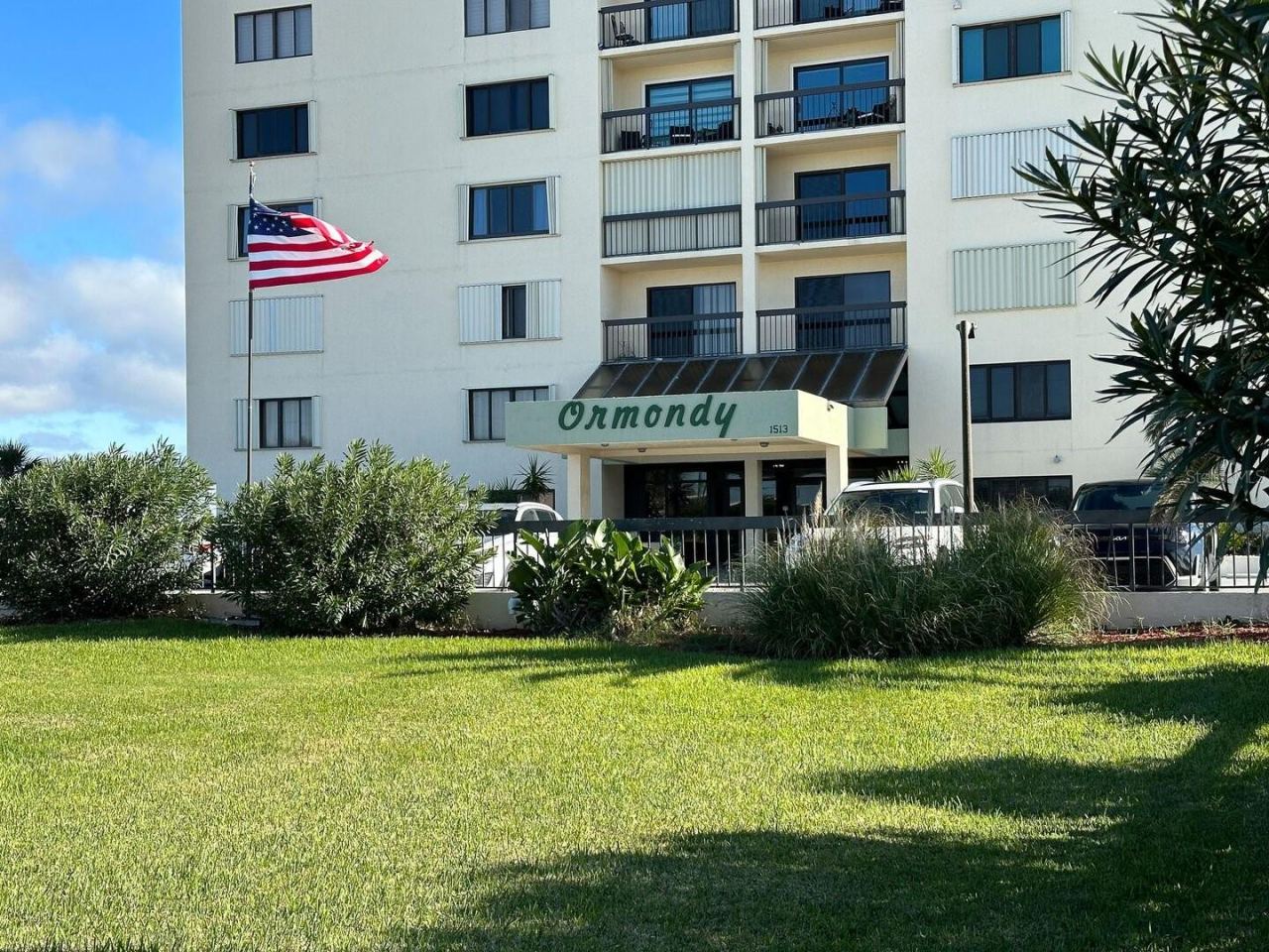 Photo 17 of 20: Ormondy front entrance