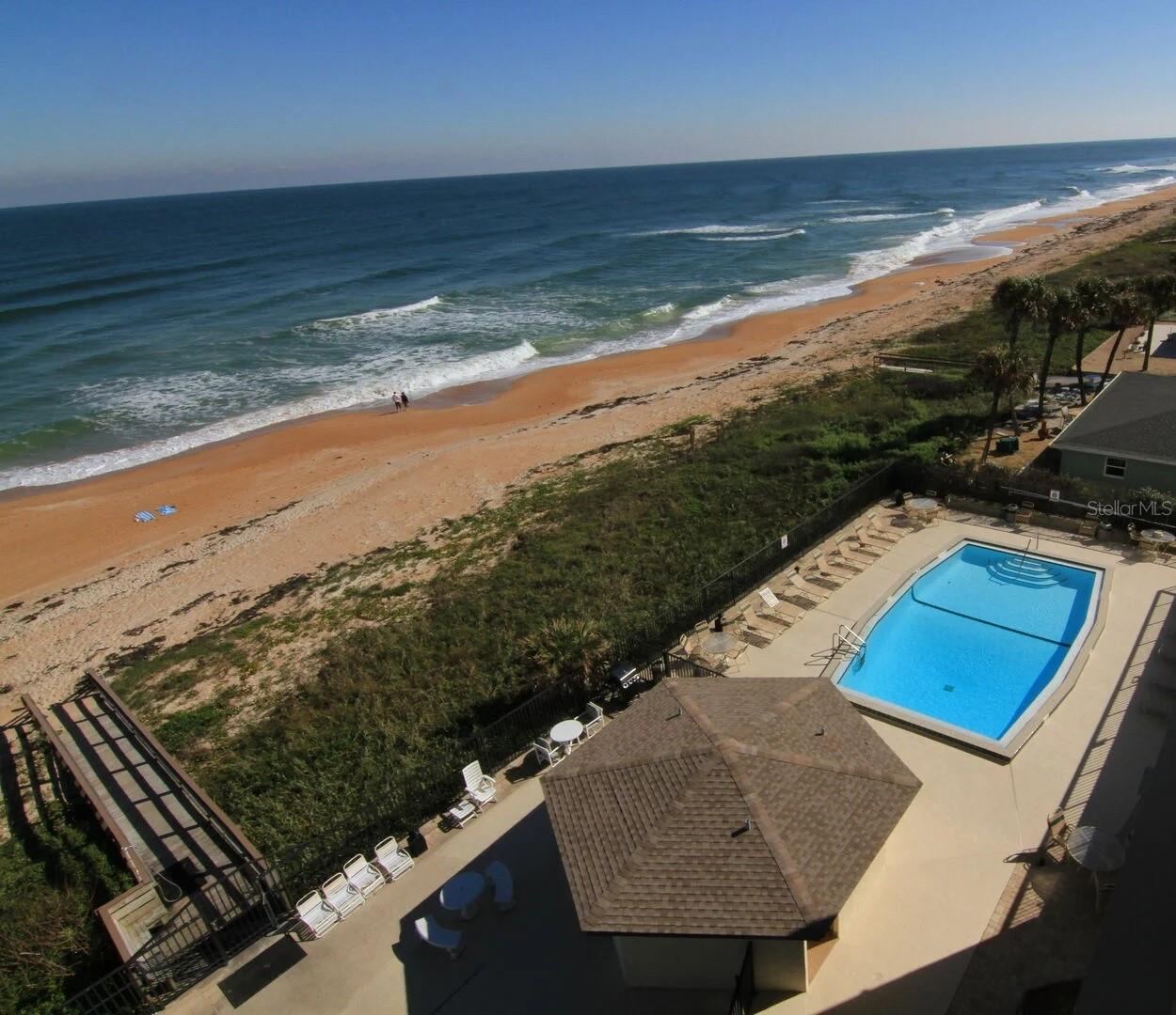 Photo 7 of 20: Oceanfront Pool