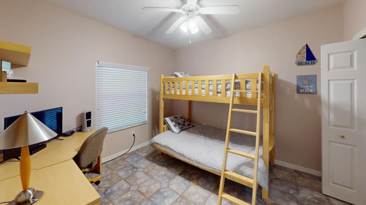 Photo 15 of 20