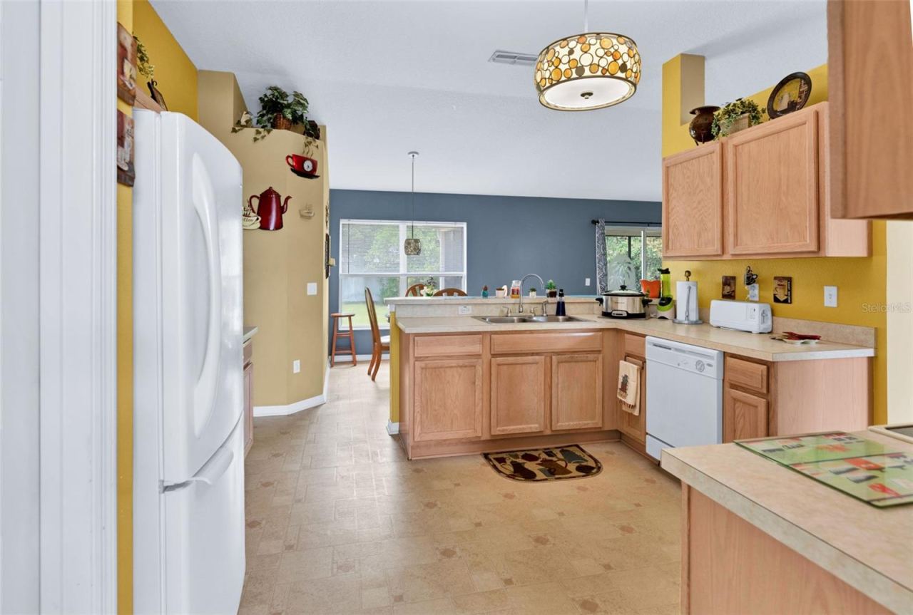 Photo 8 of 20: Kitchen