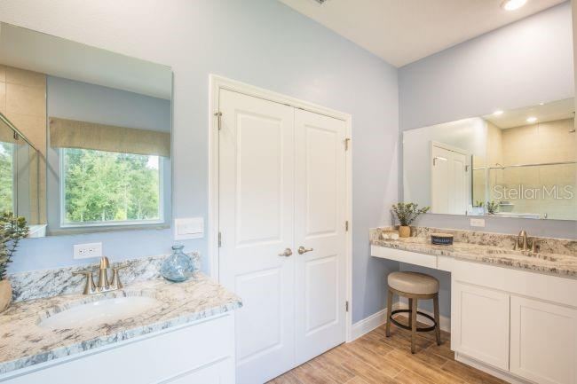 Photo 14 of 20: Model home - actual features may vary.
