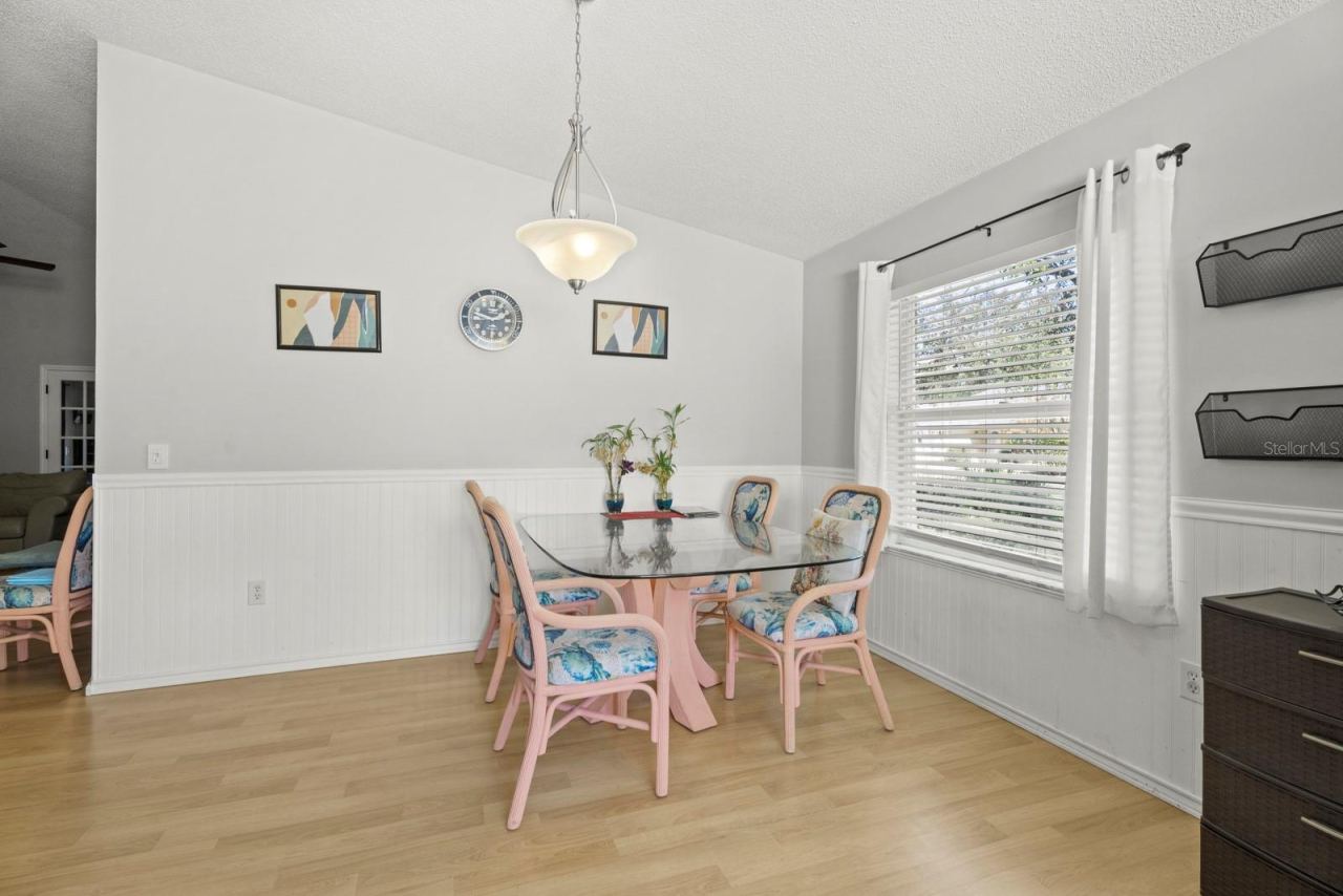 Photo 11 of 20: Good size Dining Area