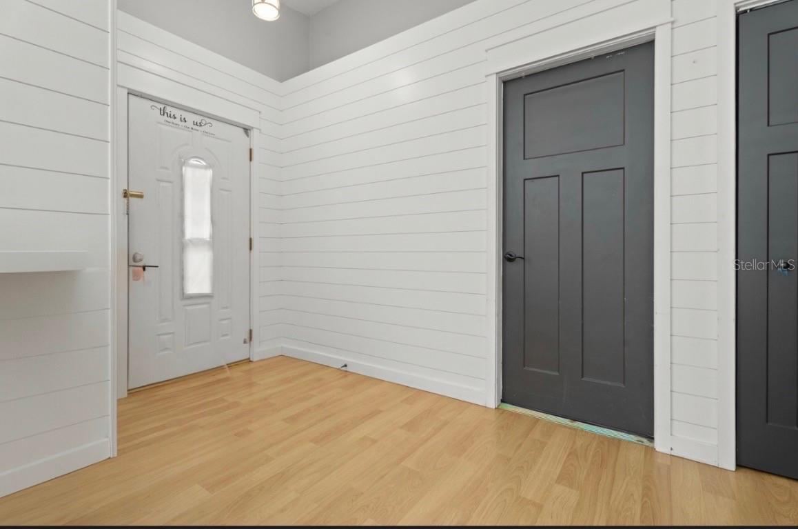 Photo 9 of 20: Entryway/Foyer