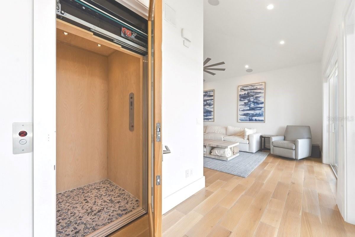 Photo 17 of 20: Luxury Elevator w/ Auto Glass Doors (2nd Floor)