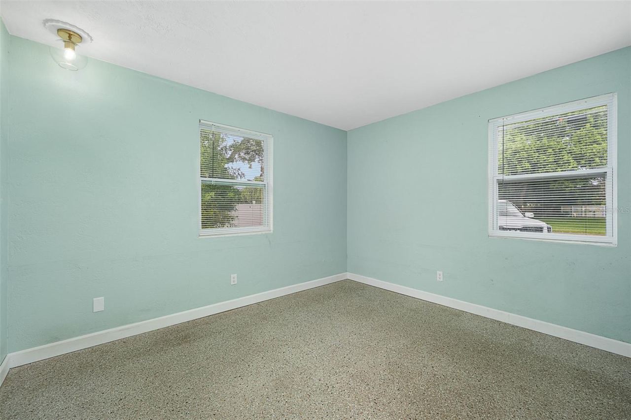 Photo 16 of 20