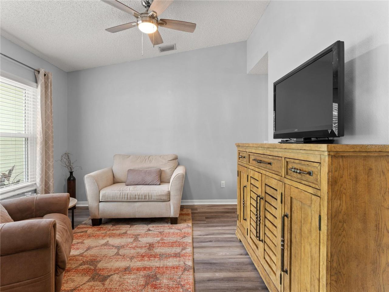 Photo 6 of 20: Additional living space