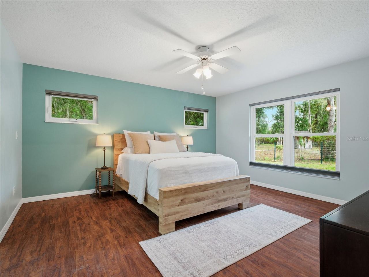 Photo 14 of 20: Master Bedroom