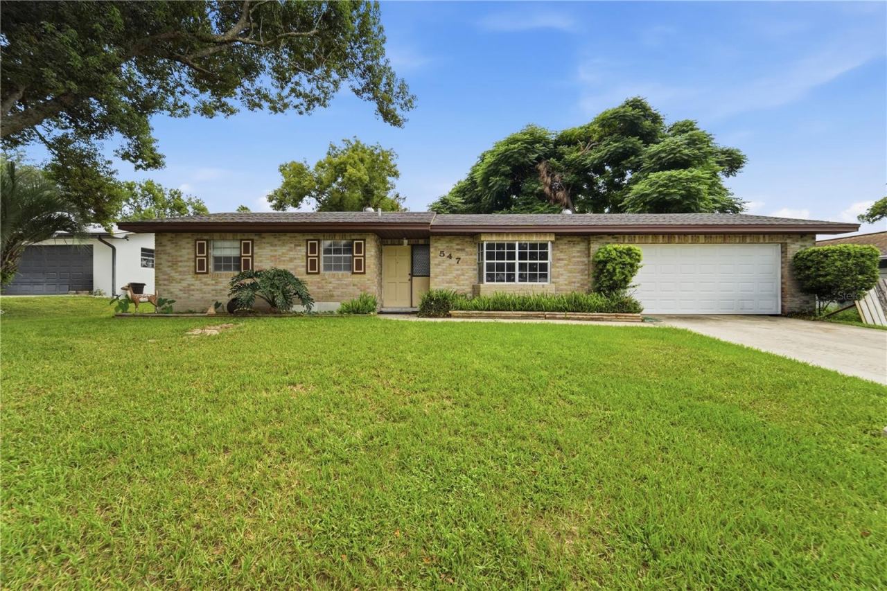 Photo 1 of 16: ONE-OWNER DELTONA OPPORTUNITY! Welcome to 547 Everett Street