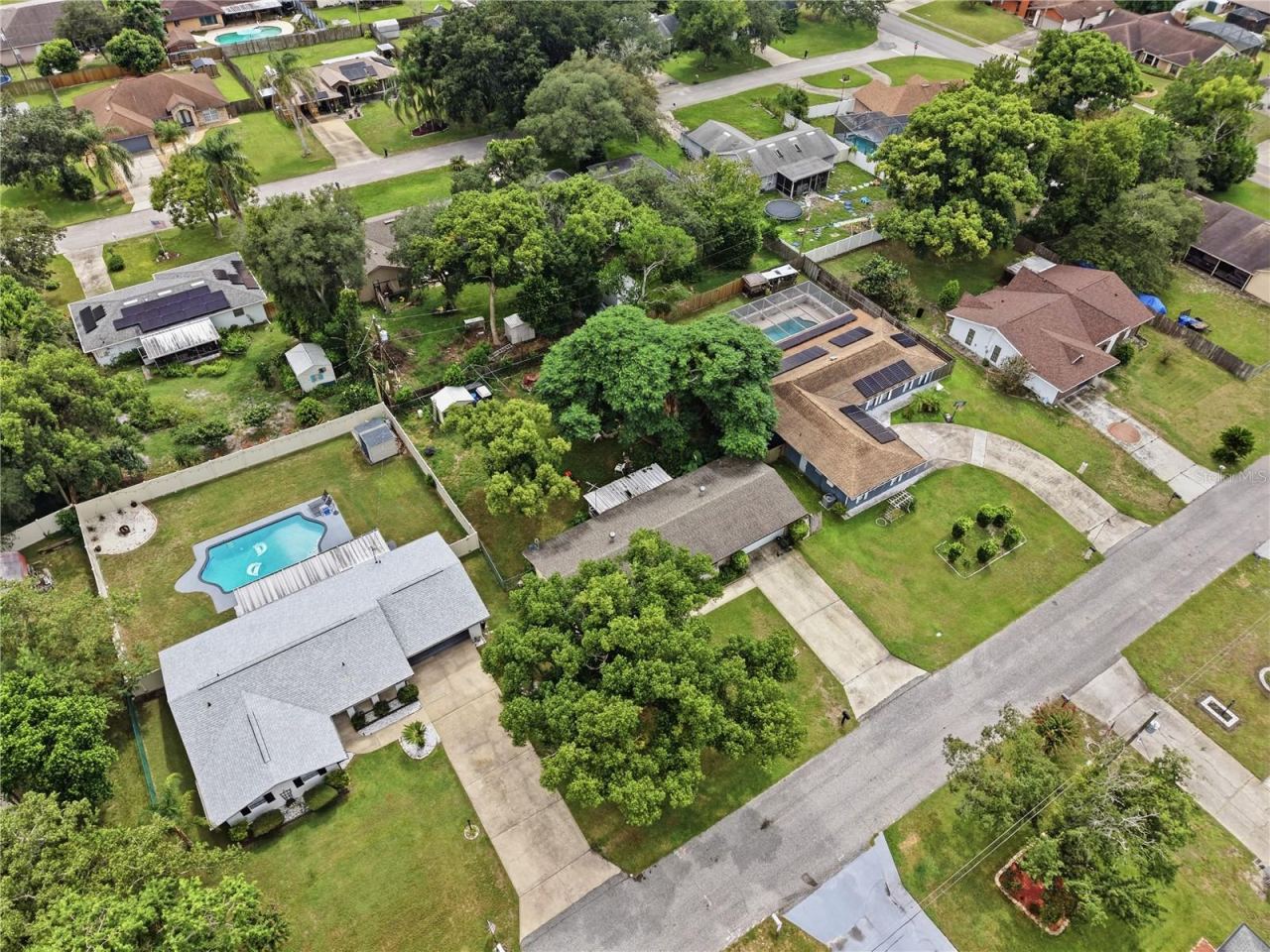Photo 16 of 16: A bird's-eye look at 547 Everett Street and its established Deltona setting.