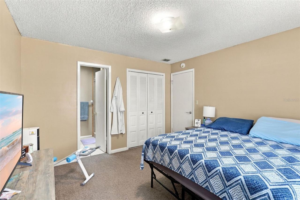 Photo 14 of 20: PRIMARY BEDROOM