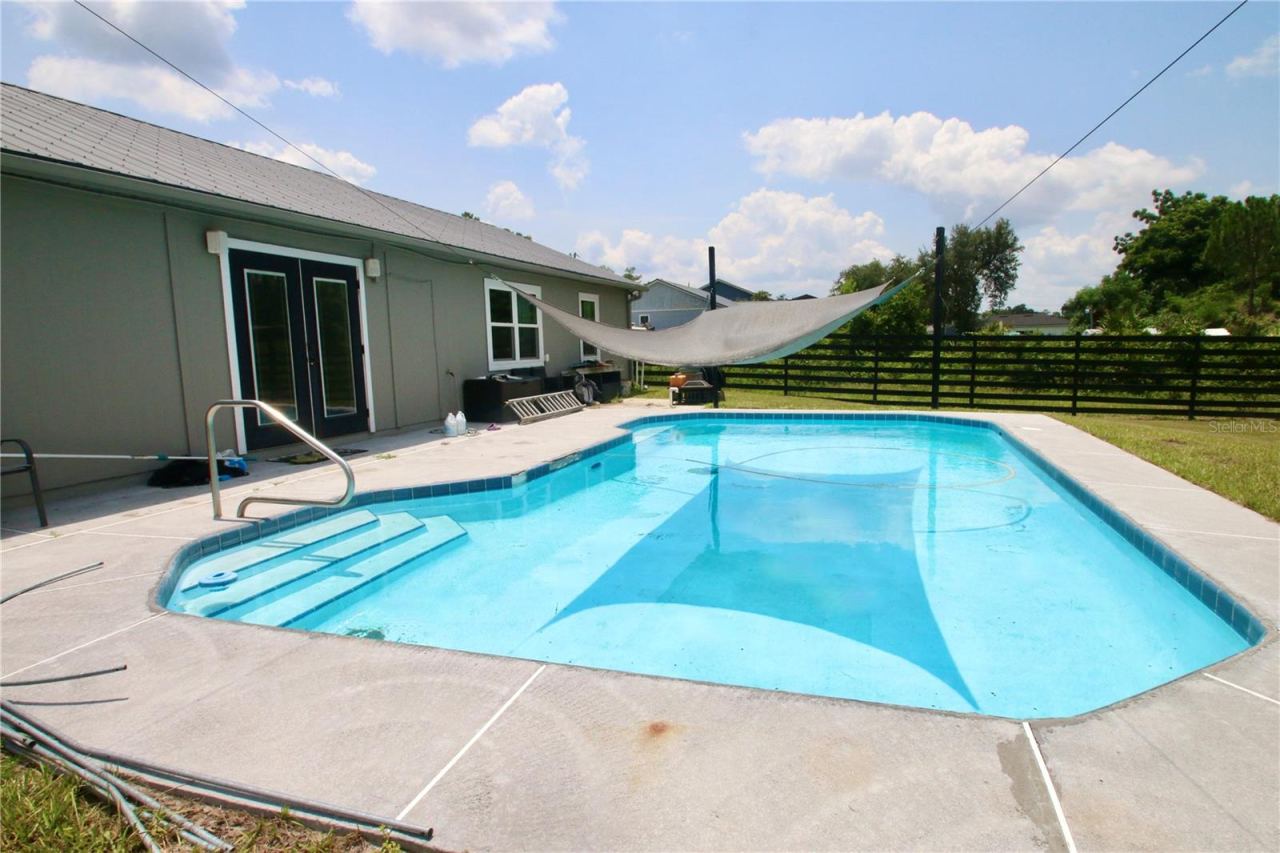 Photo 10 of 20: Sparkling Pool!