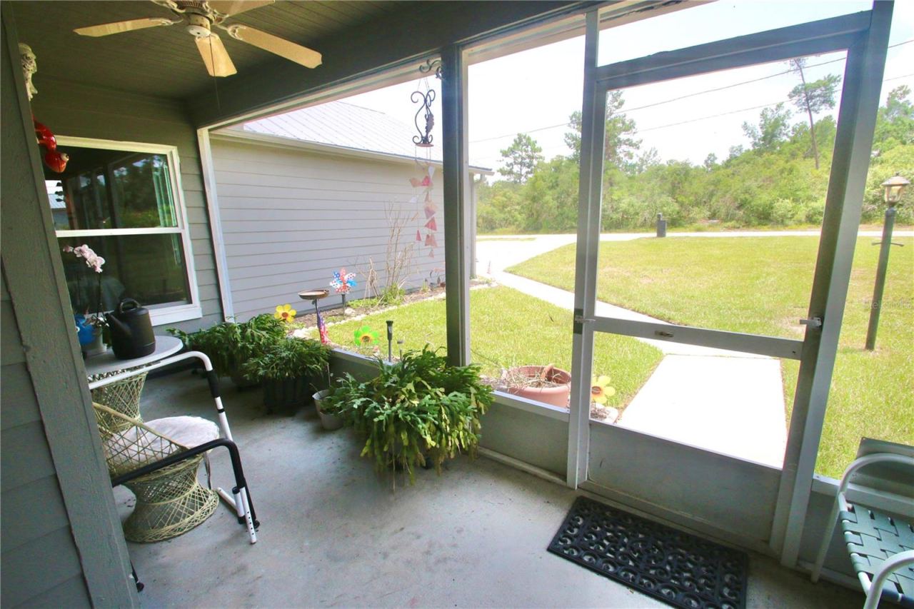 Photo 14 of 20: Screened Patio
