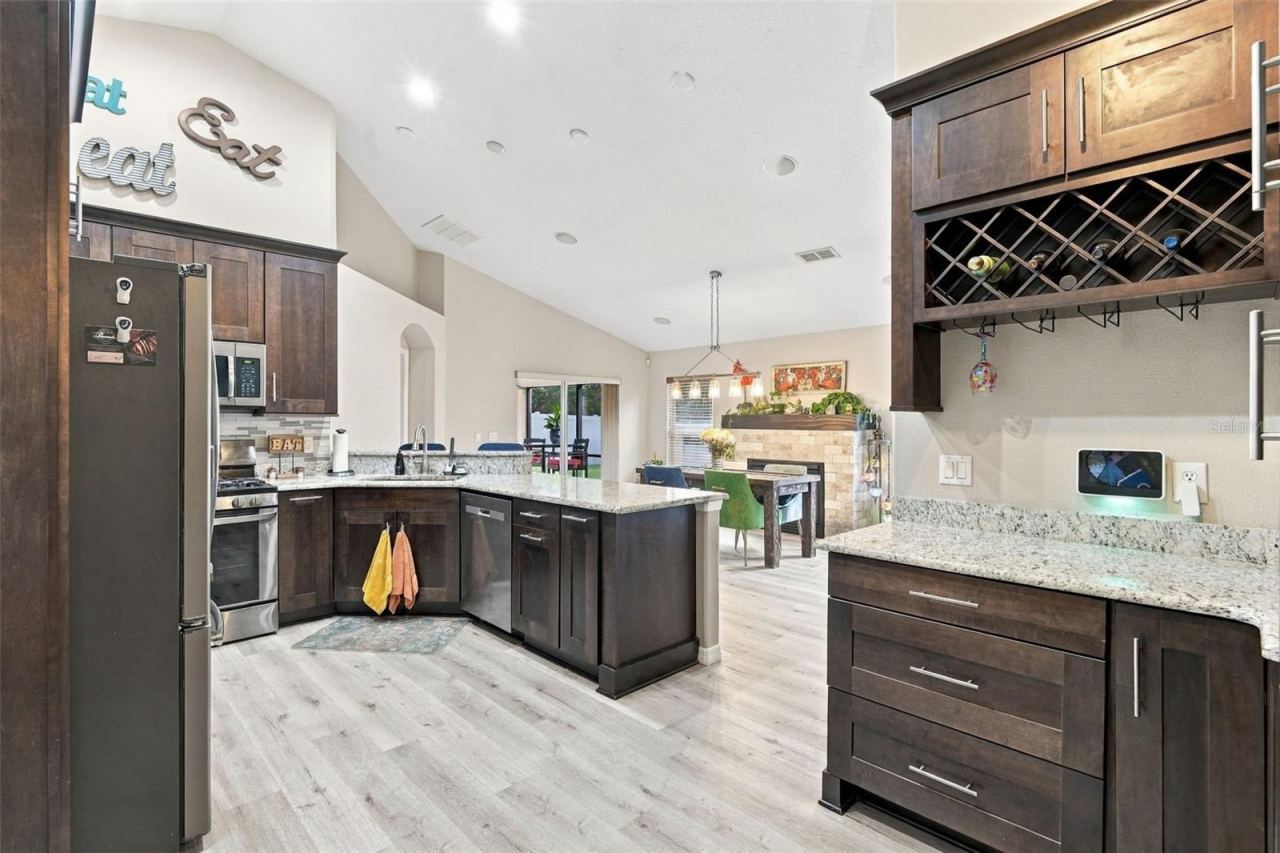 Photo 6 of 20: Look at all those gorgeous cabinets!