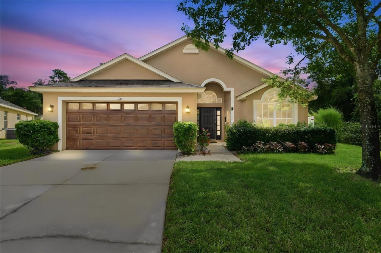 Photo 1 of 20: Well updated and immaculately kept cul-de-sac pool home.