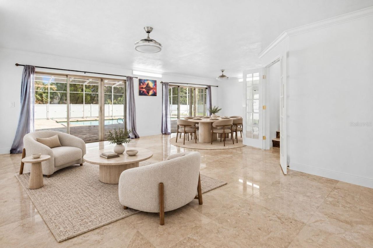Photo 19 of 20: Family room and dining room combo