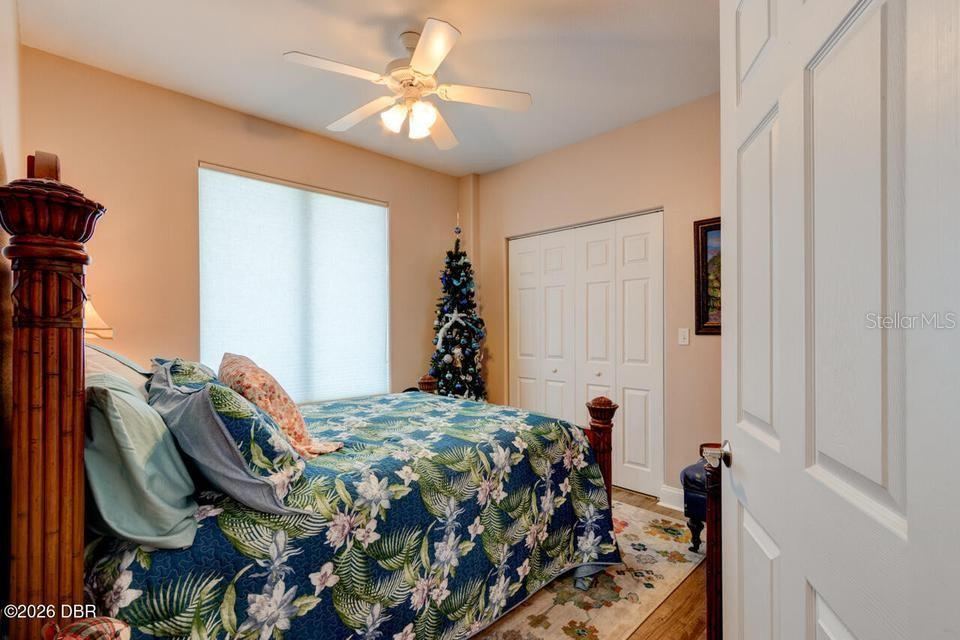 Photo 18 of 20